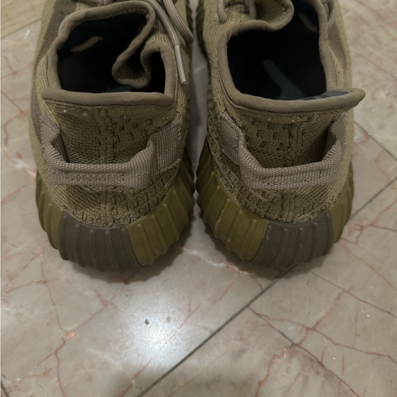 Yezzy Boost Man US10 - Picture 4 of 11